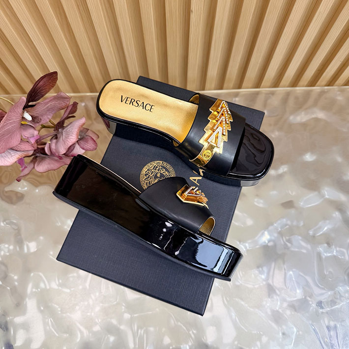 最高級ヴェルサーチェスーパーコピー VERSACE ミュール サンダル レディース 2026新作 人気 ブラック 2631274 ヴェルサーチェ サンダル 新作 - 画像 (8)