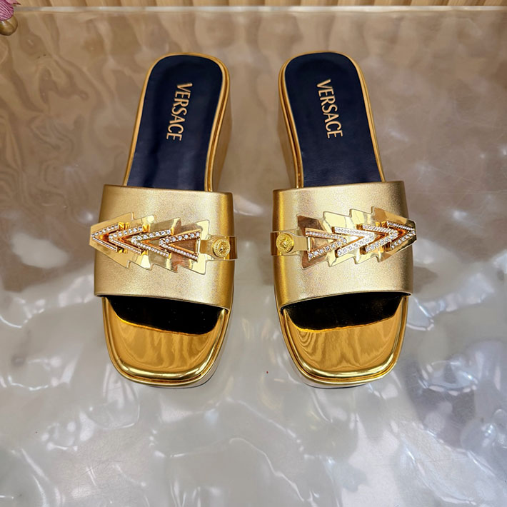 最高級ヴェルサーチェスーパーコピー VERSACE ミュール サンダル レディース 2026新作 人気 ゴールド 2631276 ヴェルサーチェ サンダル レディース - 画像 (6)