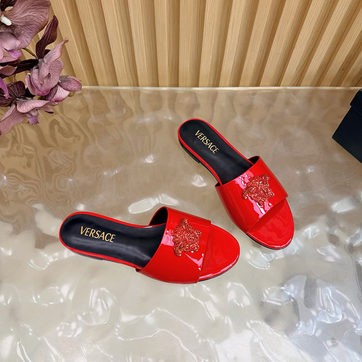 最高級ヴェルサーチェスーパーコピー VERSACE レザーサンダル 本革 2026新作 通販 レッド 2631291 ヴェルサーチ アウトレット セール - 画像 (4)