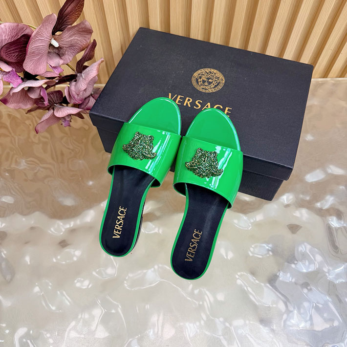 最高級ヴェルサーチェスーパーコピー VERSACE レザーサンダル 本革 2026新作 通販 グリーン 2631293 ヴェルサーチ アウトレット 店舗 - 画像 (9)