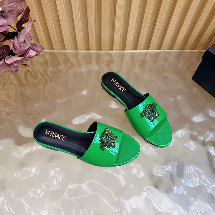 最高級ヴェルサーチェスーパーコピー VERSACE レザーサンダル 本革 2026新作 通販 グリーン 2631293 ヴェルサーチ アウトレット 店舗 - 画像 (3)