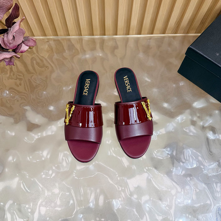 最高級ヴェルサーチェスーパーコピー VERSACE 2026年最新 特集 レディース 夏サンダル ワインレッド 2631295 ヴェルサーチ アウトレット 御殿場 - 画像 (7)