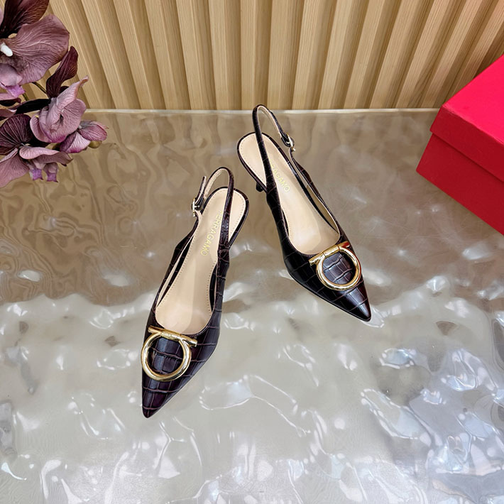 最高級フェラガモスーパーコピー FERRAGAMO 2026新作 マキシ ガンチーニ バックル パンプス 2631342 FERRAGAMO 靴 レディース - 画像 (5)