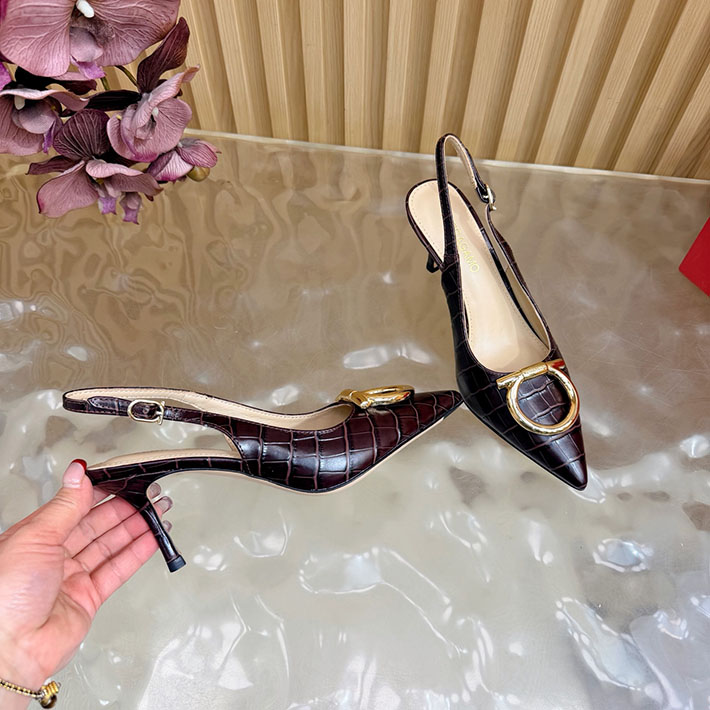 最高級フェラガモスーパーコピー FERRAGAMO 2026新作 マキシ ガンチーニ バックル パンプス 2631342 FERRAGAMO 靴 レディース - 画像 (2)