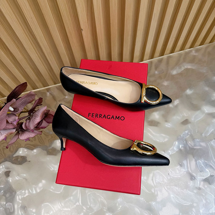 最高級フェラガモスーパーコピー FERRAGAMO 2026年春夏 新作 ガンチーニ レディース パンプス 2631350 フェラガモ 黒 パンプス - 画像 (9)