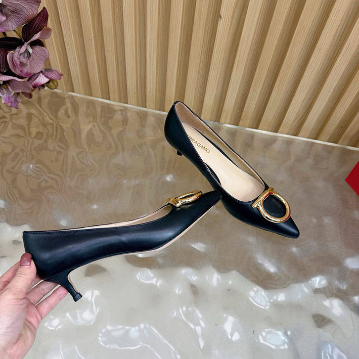 最高級フェラガモスーパーコピー FERRAGAMO 2026年春夏 新作 ガンチーニ レディース パンプス 2631350 フェラガモ 黒 パンプス - 画像 (4)