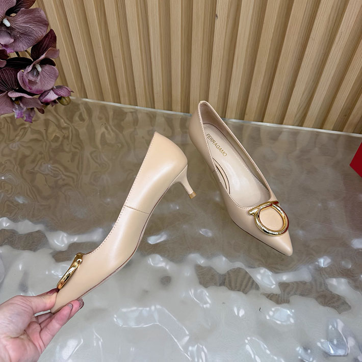 最高級フェラガモスーパーコピー FERRAGAMO 2026年春夏 新作 ガンチーニ レディース パンプス 2631352 フェラガモパンプスリボン - 画像 (5)