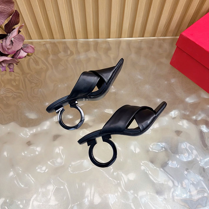 最高級フェラガモスーパーコピー FERRAGAMO 今年流行りのレディース夏サンダル 2026新作 2631353 フェラガモ サンダル 新作 - 画像 (3)