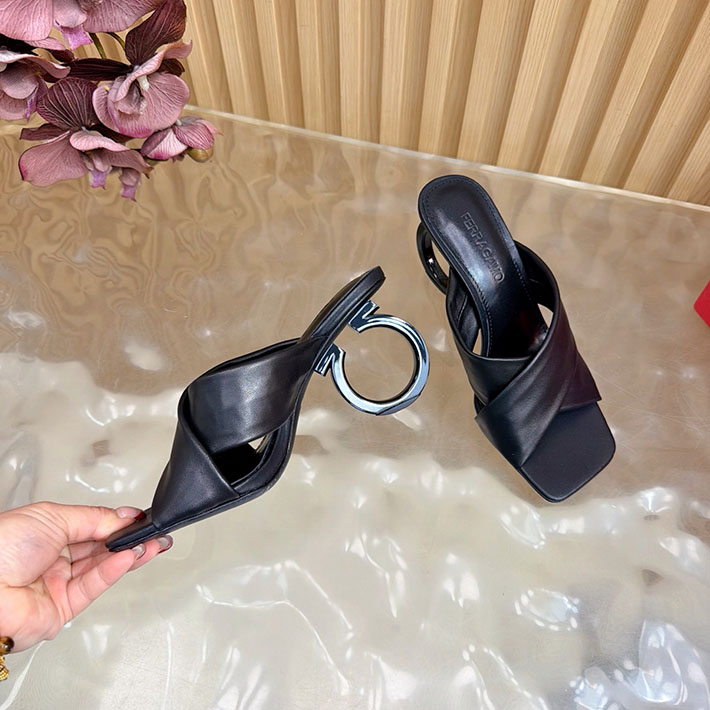 最高級フェラガモスーパーコピー FERRAGAMO 今年流行りのレディース夏サンダル 2026新作 2631353 フェラガモ サンダル 新作 - 画像 (2)