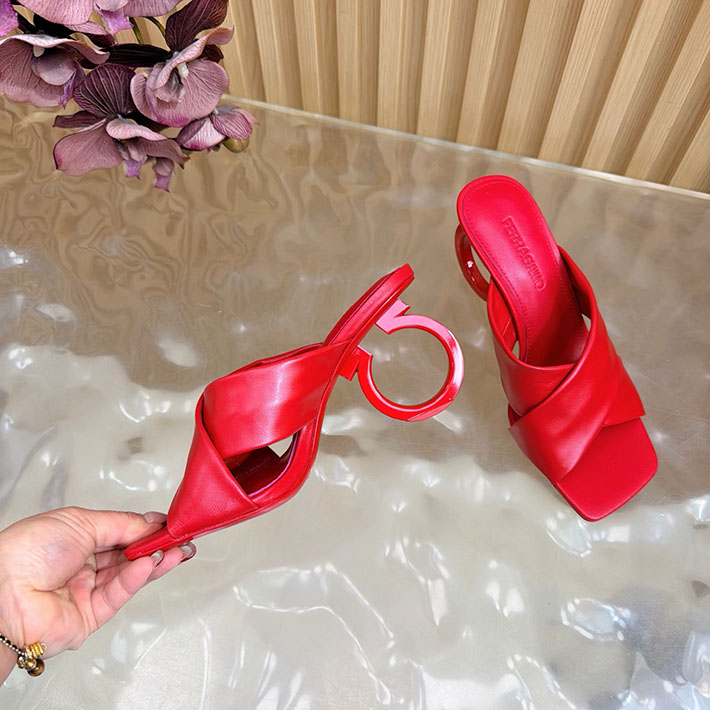 最高級フェラガモスーパーコピー FERRAGAMO 今年流行りのレディース夏サンダル 2026新作 2631354 フェラガモ サンダル 定価 - 画像 (5)