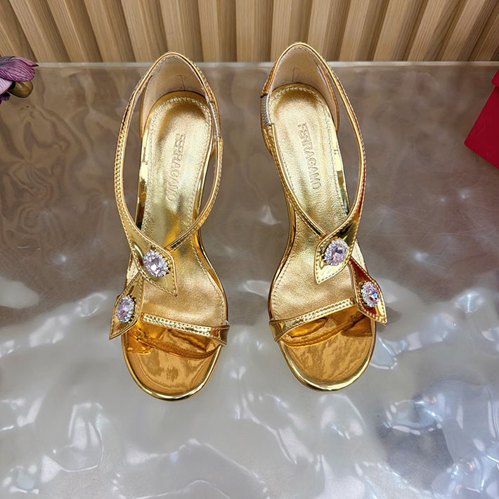 最高級フェラガモスーパーコピー FERRAGAMO 今年流行りのレディース夏サンダル 2026新作 2631358 フェラガモ 靴 サンダル - 画像 (6)