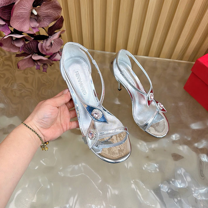 最高級フェラガモスーパーコピー FERRAGAMO 今年流行りのレディース夏サンダル 2026新作 2631359 フェラガモ 靴 セール - 画像 (2)