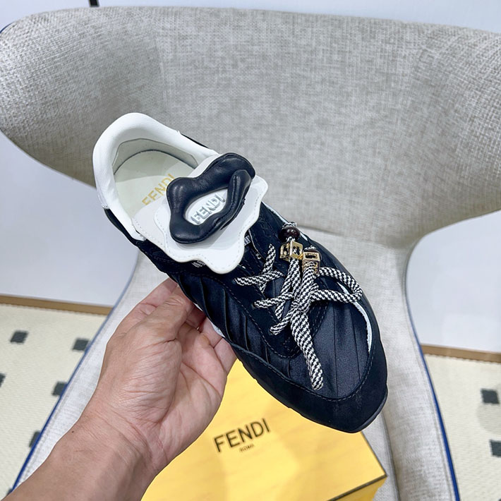 レディース 最高級フェンディスーパーコピー FENDI 2026年春夏 新作 フロー スニーカー ネイビー 2631363 フェンディ スニーカー レディース - 画像 (7)