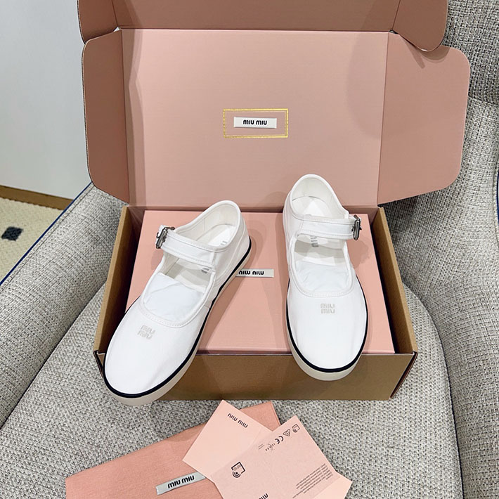 レディース ミュウミュウ MiuMiu カーフレザー(牛革) メリージェーン バレリーナ ホワイト 2631368 MIUMIU 靴 レディース - 画像 (8)