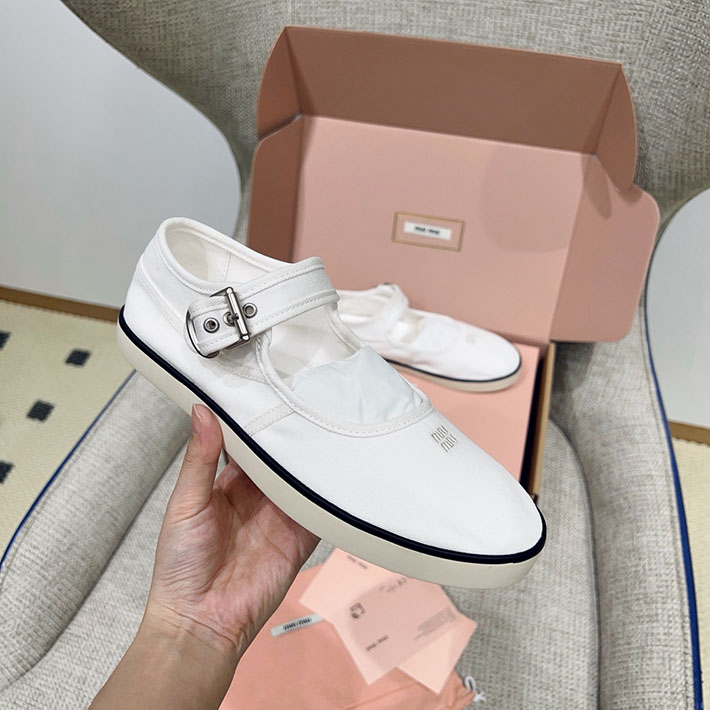 レディース ミュウミュウ MiuMiu カーフレザー(牛革) メリージェーン バレリーナ ホワイト 2631368 MIUMIU 靴 レディース - 画像 (7)