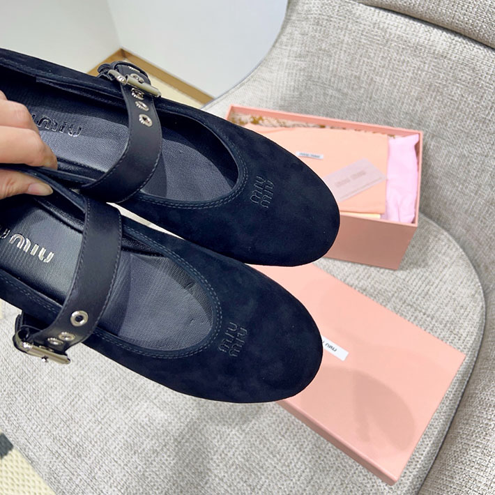 レディース ミュウミュウ MiuMiu 2026年 新作 レザー バレリーナフラットシューズ 2631374 miumiu 靴 レディース - 画像 (7)