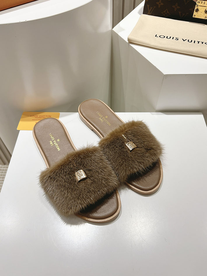 ルイヴィトン ファー サンダル LV Mule Lock It ミュール・ロックイット サンダル グレー 2631376 ヴィトン サンダル レディース - 画像 (2)