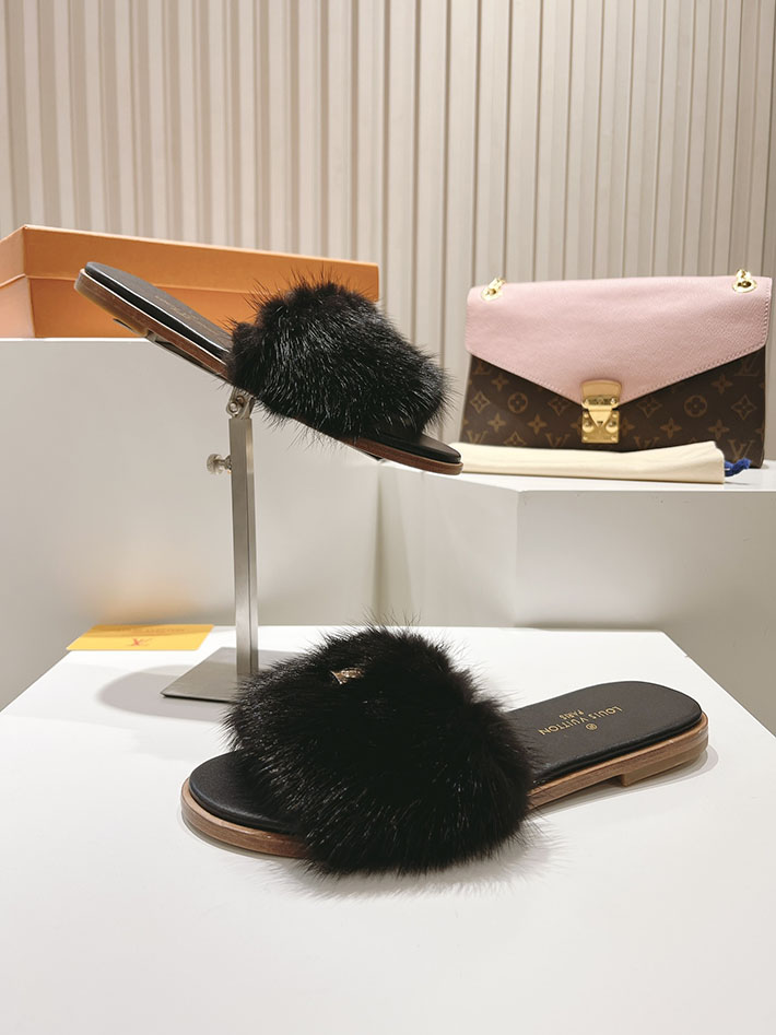 ルイヴィトン ファー サンダル LV Mule Lock It ミュール・ロックイット サンダル ブラック 2631383 ルイヴィトン 靴 安い - 画像 (5)