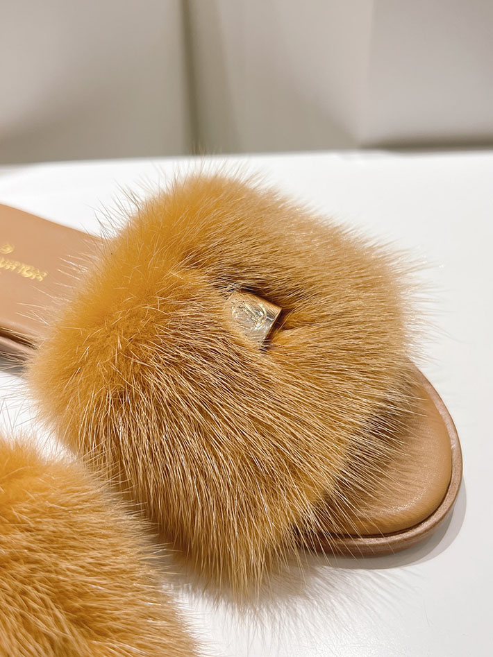 ルイヴィトン ファー サンダル LV Mule Lock It ミュール・ロックイット サンダル オレンジ 2631384 ルイヴィトン 靴 サンダル - 画像 (4)