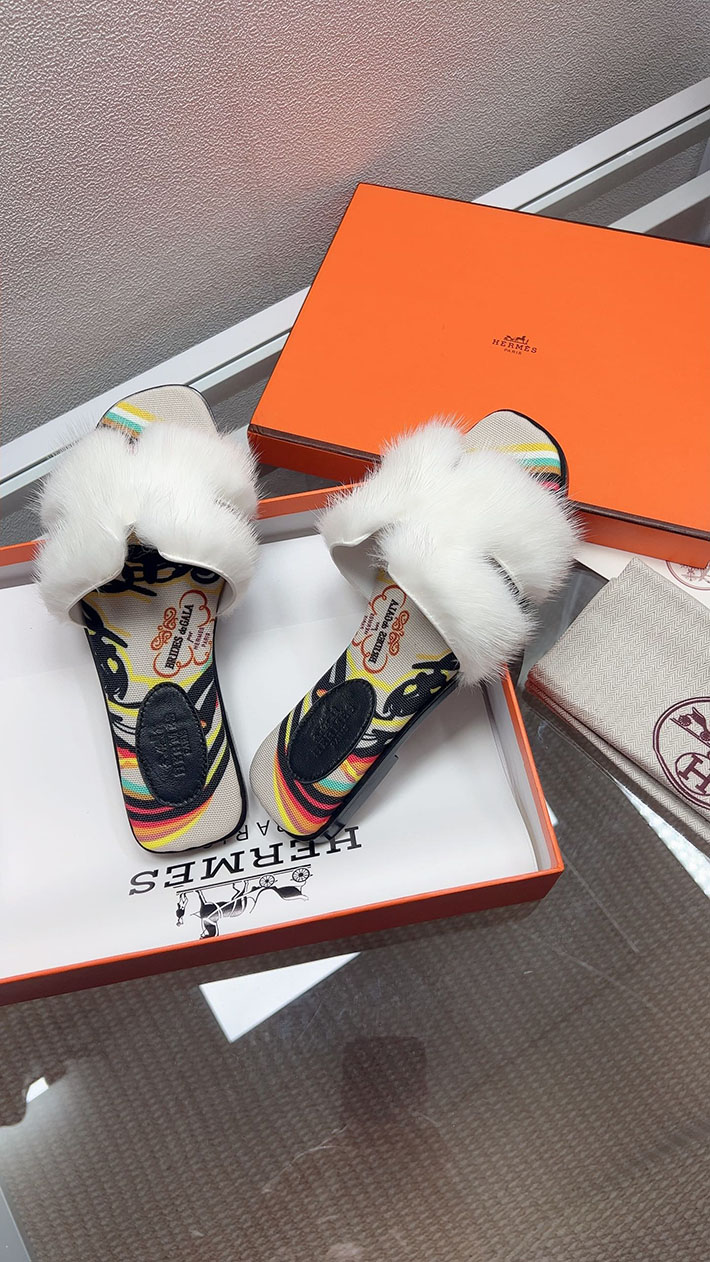 最高級エルメススーパーコピー HERMES オラン サンダル レディース 新作 ファー サンダル 2631386 エルメス サンダル オラン - 画像 (9)