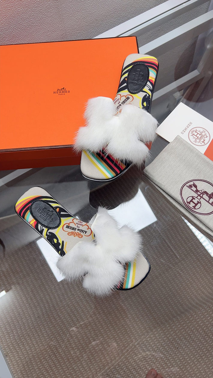 最高級エルメススーパーコピー HERMES オラン サンダル レディース 新作 ファー サンダル 2631386 エルメス サンダル オラン - 画像 (4)