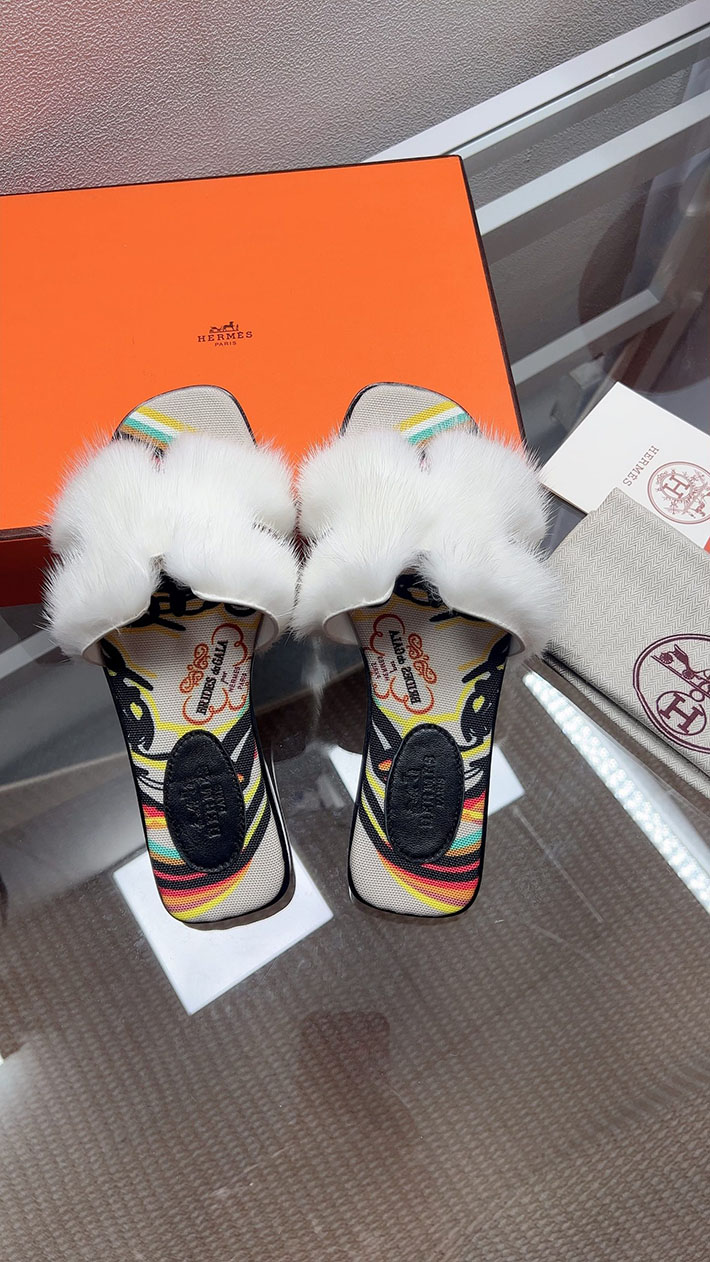 最高級エルメススーパーコピー HERMES オラン サンダル レディース 新作 ファー サンダル 2631386 エルメス サンダル オラン - 画像 (3)