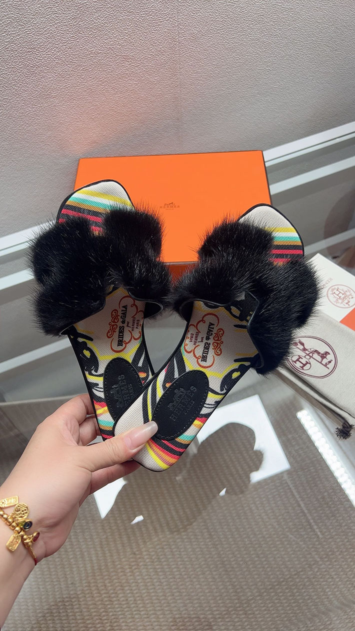 エルメス サンダルもこもこ