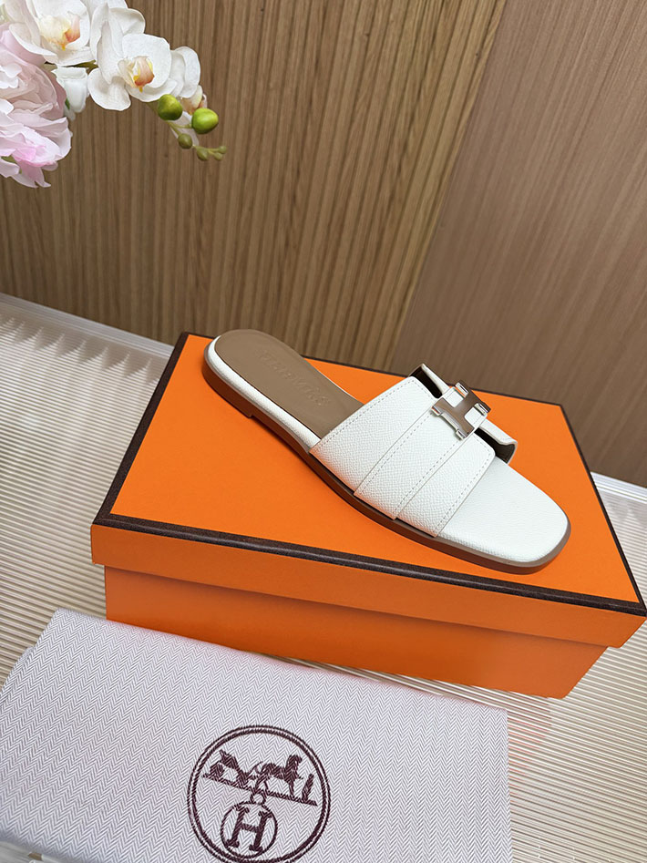 最高級エルメススーパーコピー HERMES サンダル オラン ブラン レディース 新作 7色から選べます 2631389 エルメス サンダル オラン - 画像 (2)