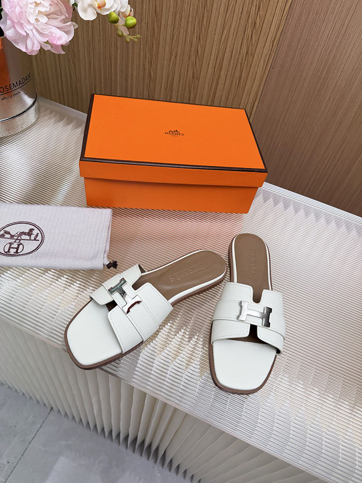 最高級エルメススーパーコピー HERMES サンダル オラン ブラン レディース 新作 7色から選べます 2631389 エルメス サンダル オラン - 画像 (9)