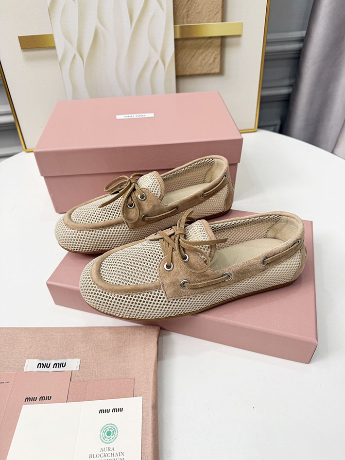 レディース ミュウミュウ MiuMiu メッシュxスエード デッキシューズ デザートベージュ 5D585E_3KU1_F0F24_F_005 MIUMIU 靴 アウトレット - 画像 (5)
