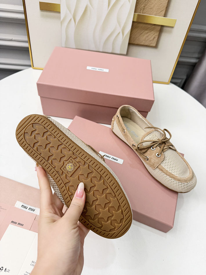 レディース ミュウミュウ MiuMiu メッシュxスエード デッキシューズ デザートベージュ 5D585E_3KU1_F0F24_F_005 MIUMIU 靴 アウトレット - 画像 (4)