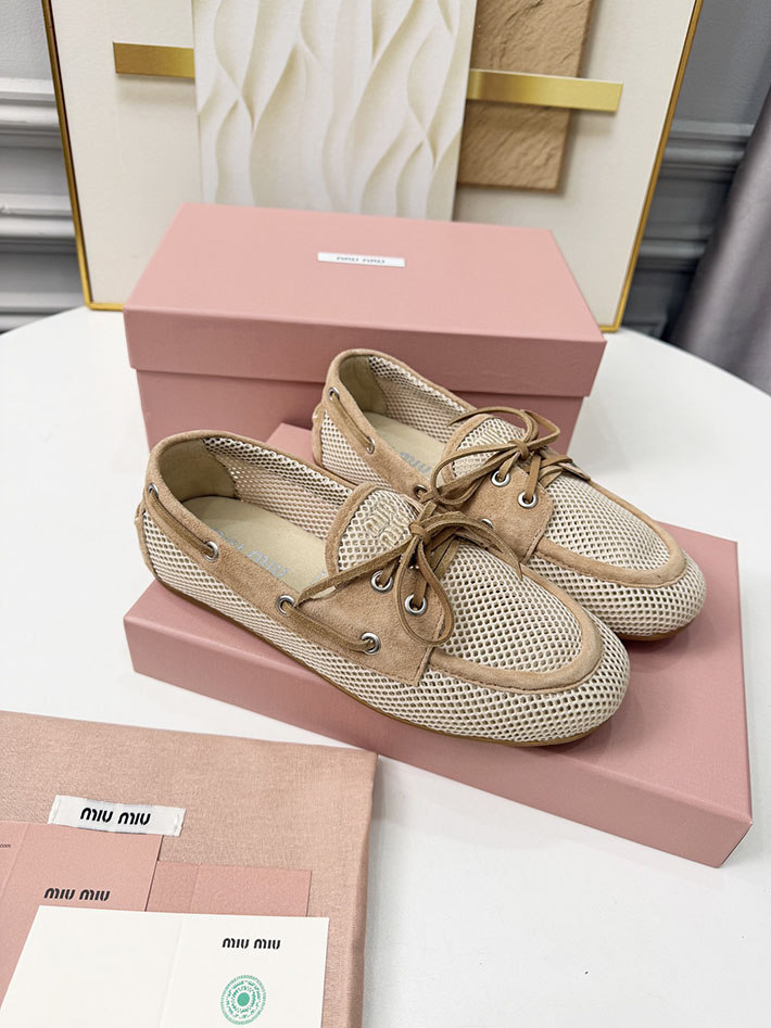 レディース ミュウミュウ MiuMiu メッシュxスエード デッキシューズ デザートベージュ 5D585E_3KU1_F0F24_F_005 MIUMIU 靴 アウトレット - 画像 (2)