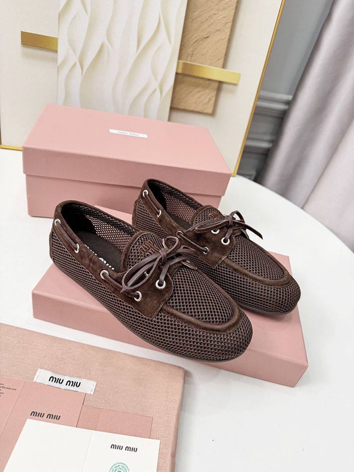 レディース ミュウミュウ MiuMiu 2026年 新作 メッシュxスエード デッキシューズ 靴 茶色 2631399 ミュウミュウ アウトレット店舗 - 画像 (9)