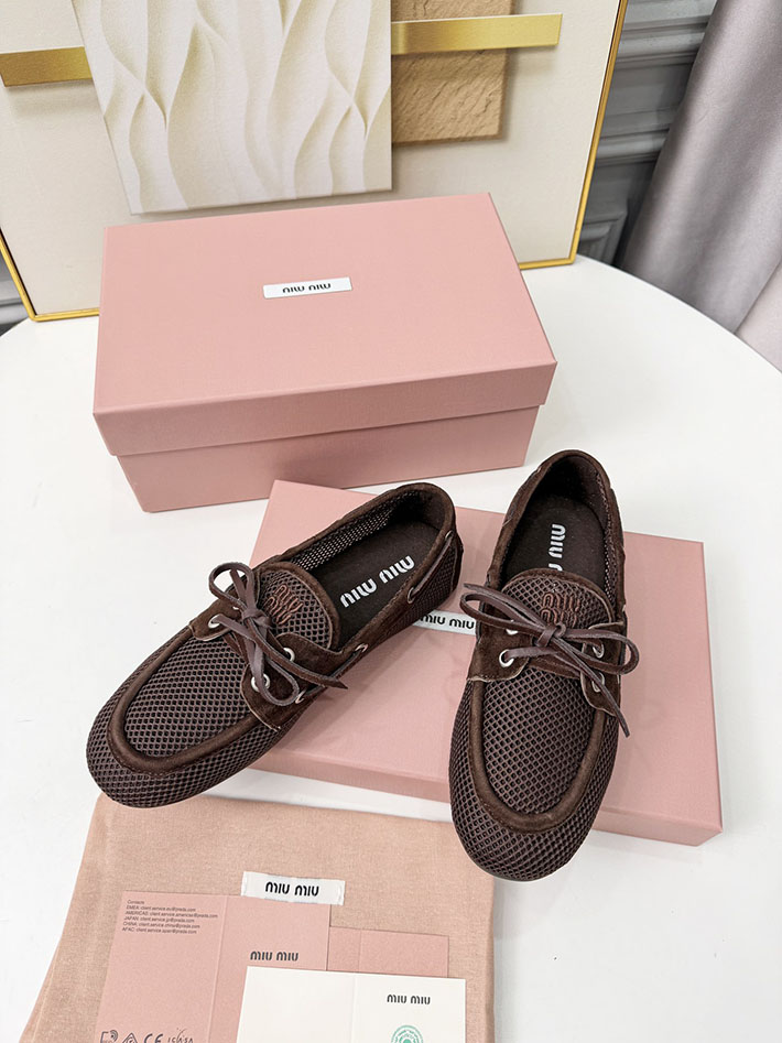 レディース ミュウミュウ MiuMiu 2026年 新作 メッシュxスエード デッキシューズ 靴 茶色 2631399 ミュウミュウ アウトレット店舗 - 画像 (6)