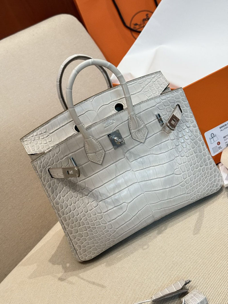 エルメス バーキン クロコダイル 定価