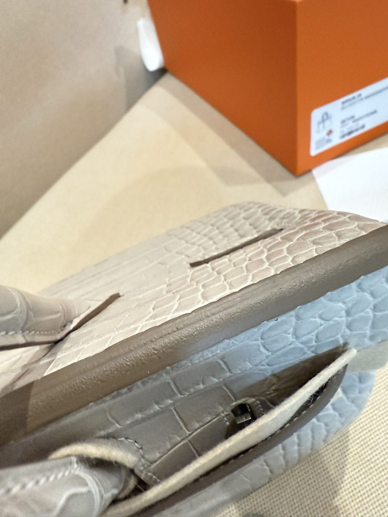 エルメス バーキン 25の通販 HERMES バーキン25 ベトン クロコダイル シルバー金具 2631450 エルメス バーキン クロコダイル 定価 - 画像 (6)