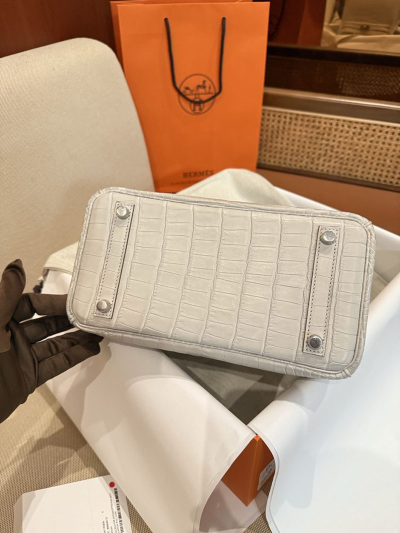 エルメス バーキン 25の通販 HERMES バーキン25 ベトン クロコダイル シルバー金具 2631450 エルメス バーキン クロコダイル 定価 - 画像 (14)