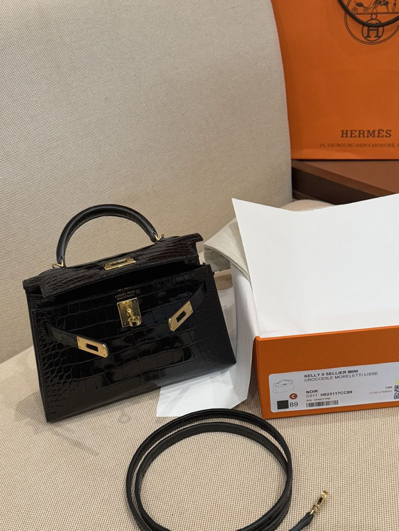 エルメス ケリー ミニの通販 HERMES ケリーミニ2 外縫い 黒 ブラック クロコダイル ゴールド金具 2631453 ケリーミニ 2 定価 - 画像 (3)