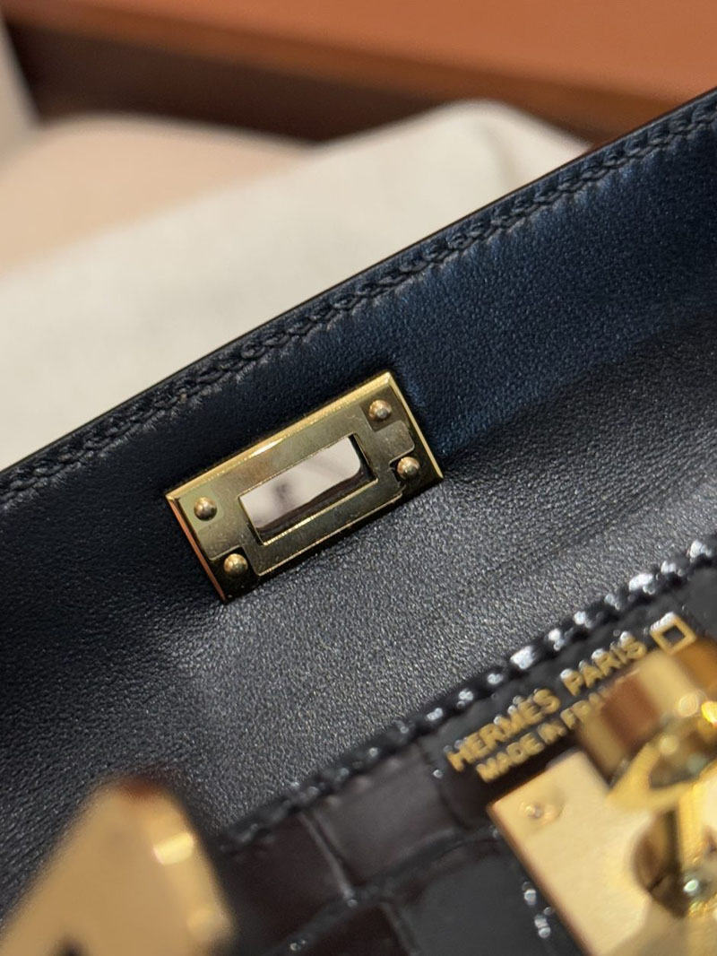 エルメス ケリー ミニの通販 HERMES ケリーミニ2 外縫い 黒 ブラック クロコダイル ゴールド金具 2631453 ケリーミニ 2 定価 - 画像 (2)