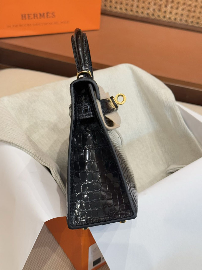 エルメス ケリー ミニの通販 HERMES ケリーミニ2 外縫い 黒 ブラック クロコダイル ゴールド金具 2631453 ケリーミニ 2 定価 - 画像 (8)