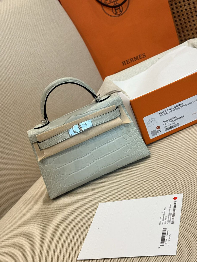 HERMES ケリー 定価
