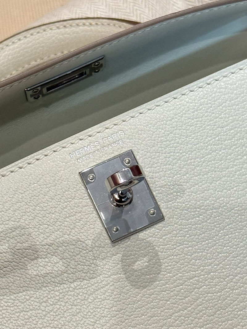 エルメス ケリーミニ2の通販 HERMES ケリーミニ2 外縫い クレ シェブルミゾル シルバー金具 2631474 エルメス ミニケリー 定価 - 画像 (3)