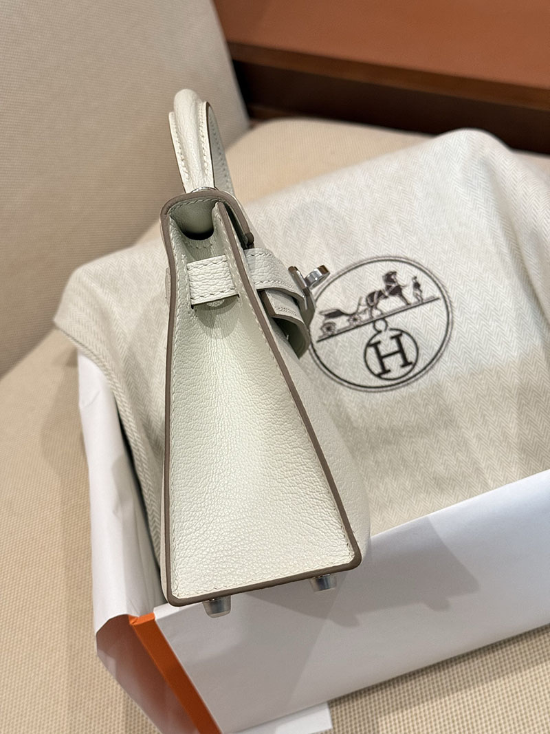 エルメス ケリーミニ2の通販 HERMES ケリーミニ2 外縫い クレ シェブルミゾル シルバー金具 2631474 エルメス ミニケリー 定価 - 画像 (18)