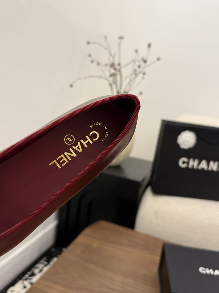 最高級シャネルスーパーコピー CHANEL 2026年春夏 新作 バレリーナ バーガンディー & ピンク G02819-X01000-U9349 シャネル バレエシューズ ピンク - 画像 (5)