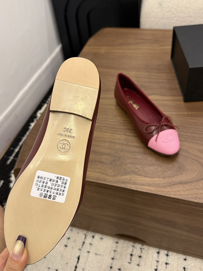 最高級シャネルスーパーコピー CHANEL 2026年春夏 新作 バレリーナ バーガンディー & ピンク G02819-X01000-U9349 シャネル バレエシューズ ピンク - 画像 (3)
