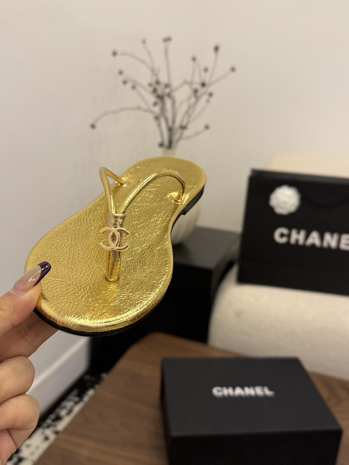 最高級シャネルスーパーコピー CHANEL 2026年春夏 ビーチサンダル カーフスキン 6色から選べます 2631509 シャネル ビーチサンダル - 画像 (7)