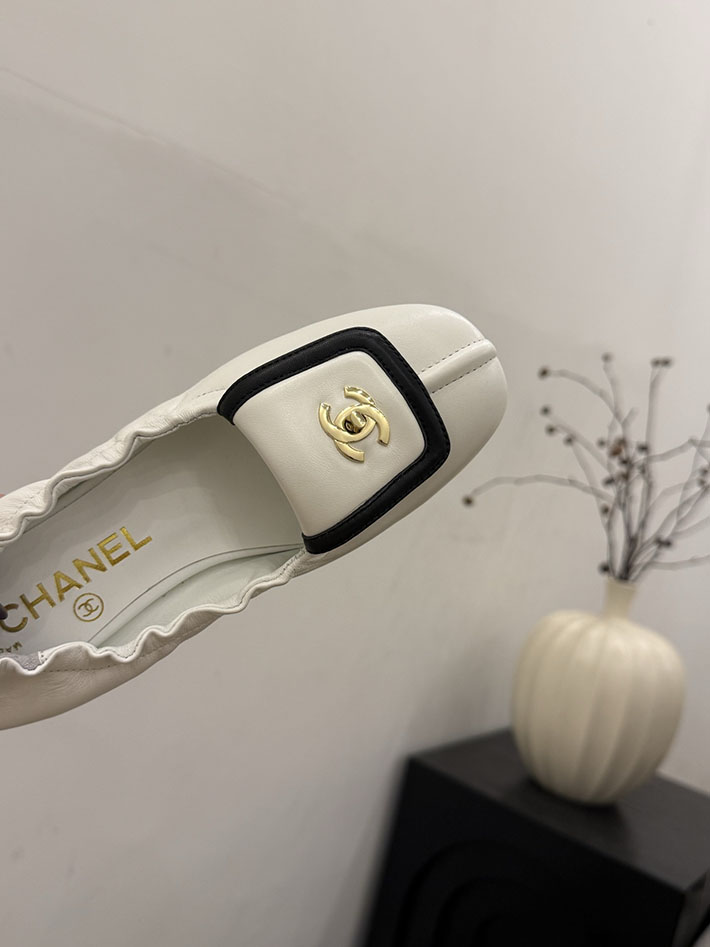最高級シャネルスーパーコピー CHANEL 2026 新作 バレリーナ フラットシューズ ブラック ホワイト 2631515 シャネル バレエシューズ 人気 - 画像 (7)
