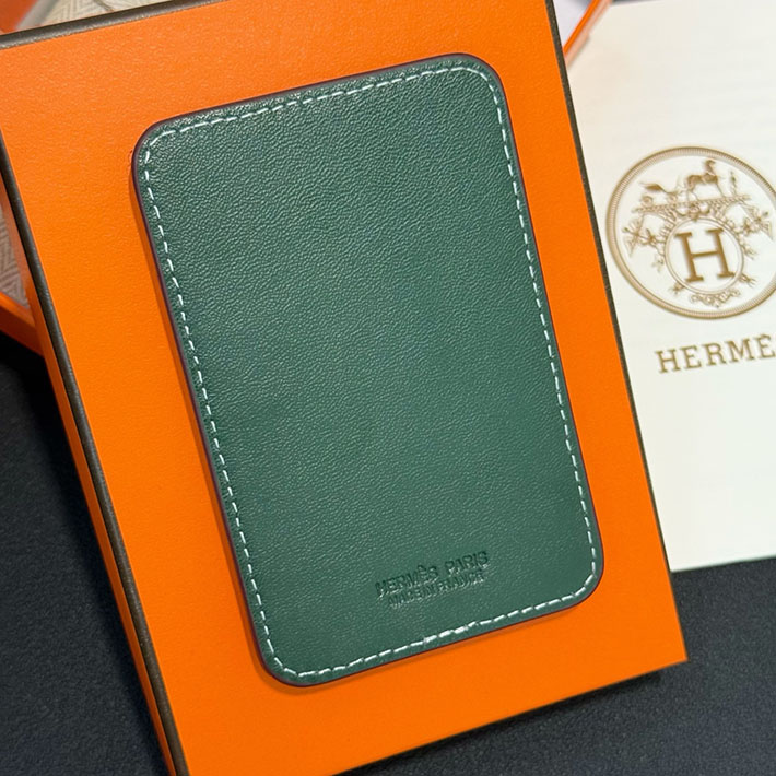 最高級エルメススーパーコピー HERMES カードケース MagSafe エマン ジョッキー H0003851 CB エルメス MagSafe カードケース - 画像 (5)