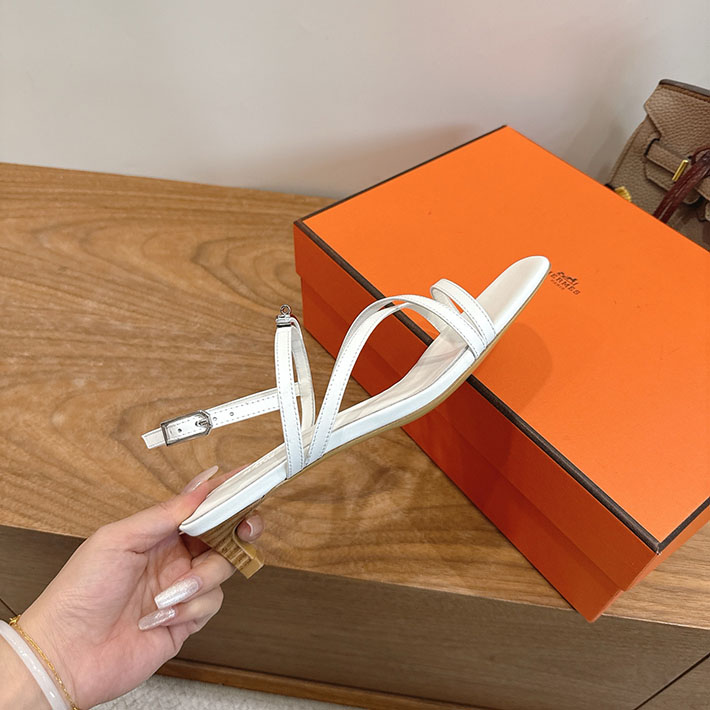 最高級エルメススーパーコピー HERMES サンダル ジューン ケリー バックル 6色から選べます H242104Zv90350 エルメス サンダル ジューン - 画像 (5)
