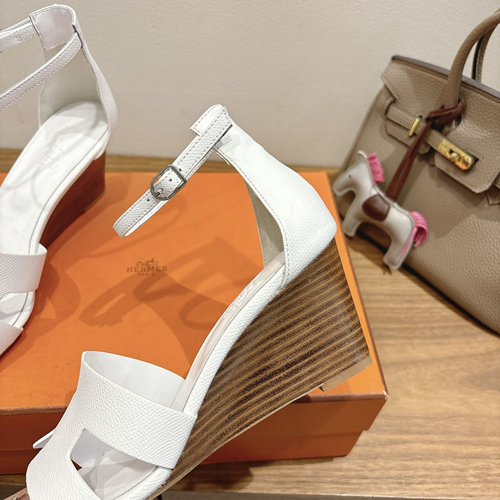 最高級エルメススーパーコピー HERMES Santorini レジェンド サンダル 新作 3色から選べます 2631543 エルメス 靴 サンダル - 画像 (4)